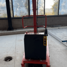 Grúa de taller monobrazo semieléctrica de 1000 kg en Londres, Reino Unido — foto 5