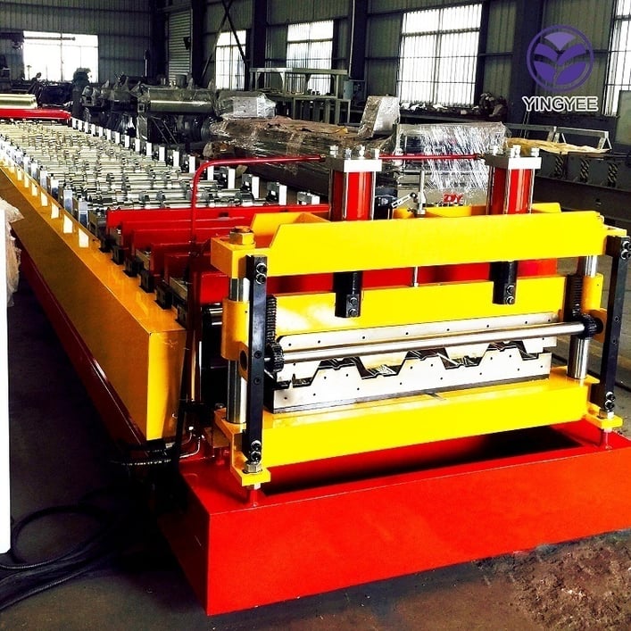 Floor Deck Roll Forming Machine in China