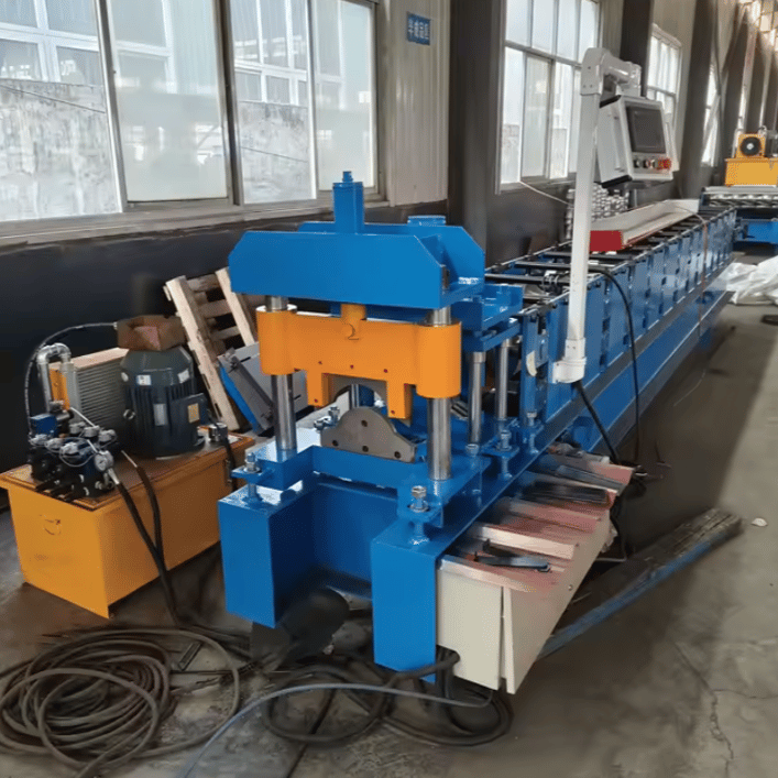 Gable Flashing Metal Roof Roll Forming Machine – UAE