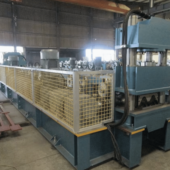 Highway Guardrail Roll Forming Machine in Canada