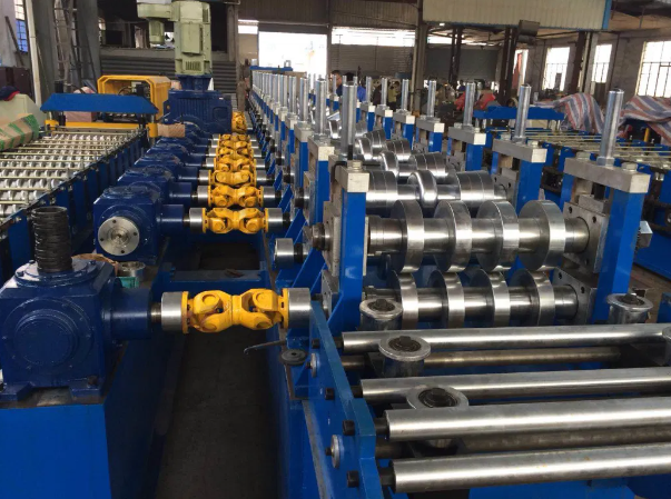 Highway Guardrail Steel Road Safety Barrier Fence Roll Forming Machine in Botou City, China