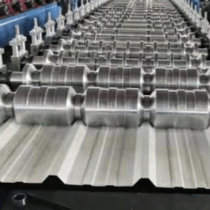Industrial Roofing Roll Forming Machine in Canada