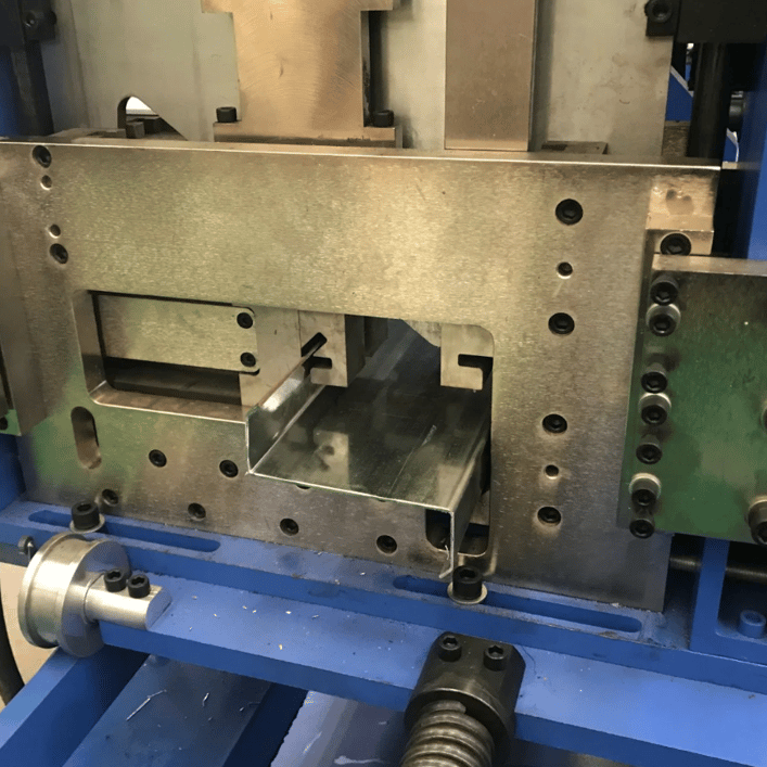 Metal Z Purlin Roll Forming Machine in Texas, USA