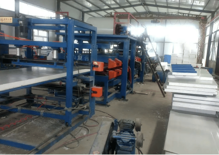 Sandwich Panel Roll Forming Machine in USA