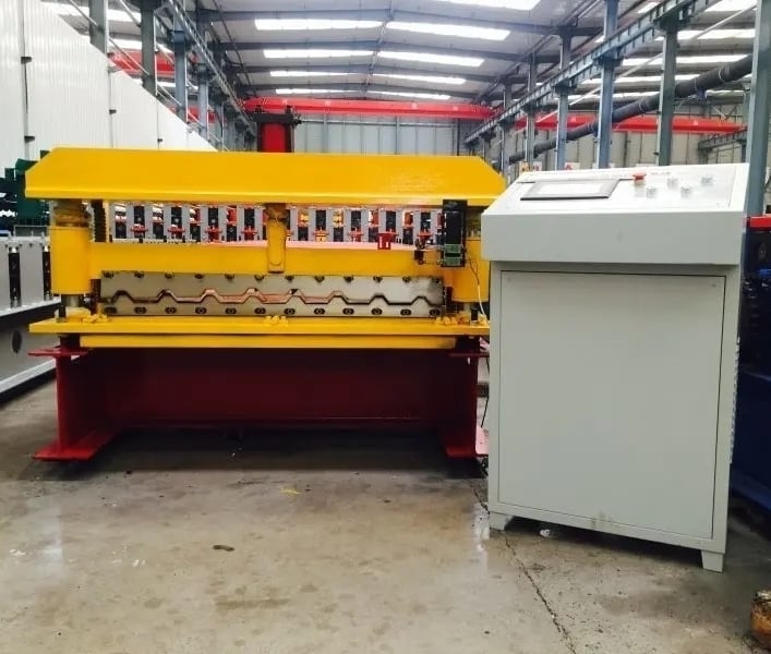 Steel Plate Roll Forming Machine in China