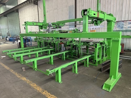 C Channel Auto Stacker in Florida, USA