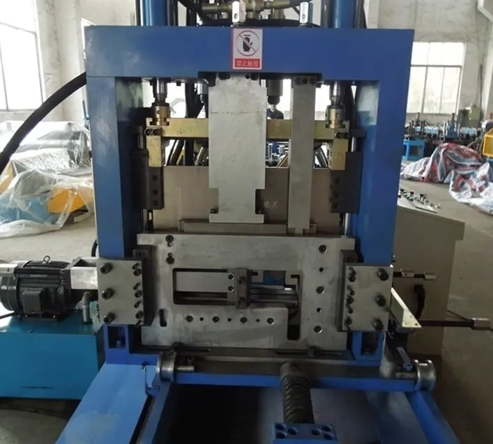 Cantilever Cable Tray Roll Forming Machine in China