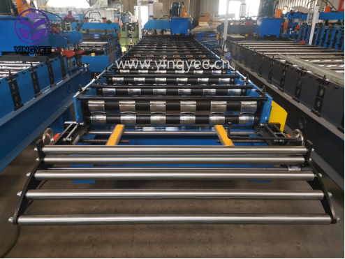 IBR/Trapezoid Roof Sheet Roll Forming Machine in China