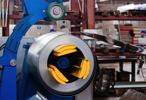 How Coil Thickness Affects Roll Forming Machine Wear and Tear