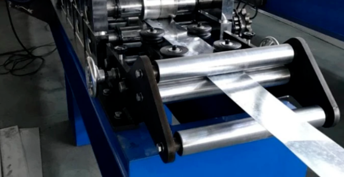 What are the Benefits of Using Roll Forming Machines?