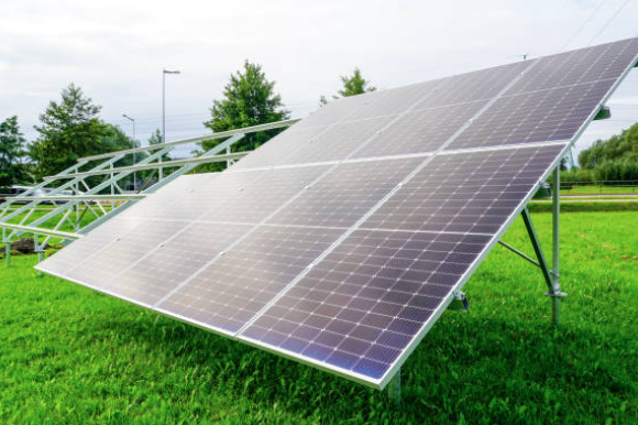 How do roll forming machines help in producing solar panel frames?