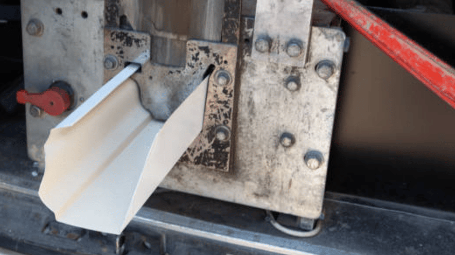 How to swap shears on a roll forming machine