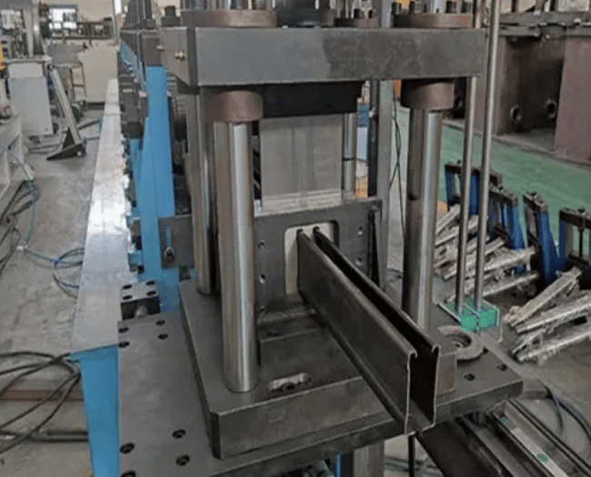 Máquina perfiladora de canal C Egipto