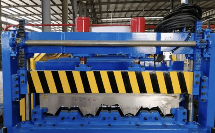 Commercial Metal Roof Decking Roll Forming Machine in the USA
