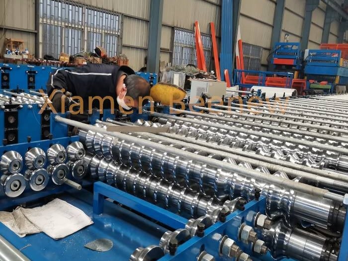 Corrugated Metal Roofing Roll Forming Machine, Flying Cut | Beenew, Xiamen, China