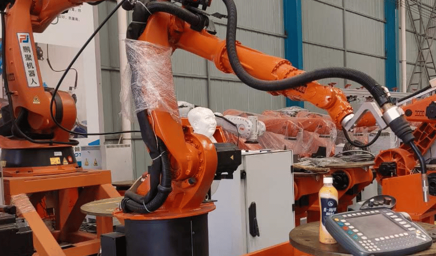 Robot industrial KUKA KR16L6