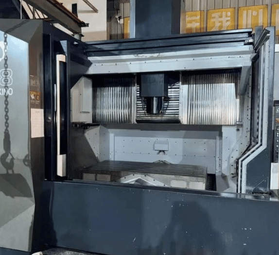 مركز التشغيل الأفقي MAKINO F8