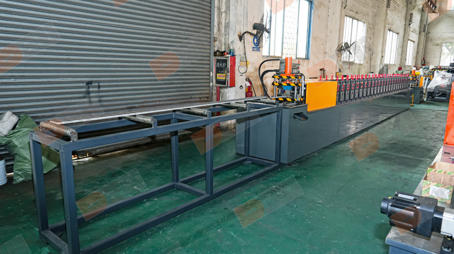 New Deli Brick Slip Rail Channel Roll Former | China