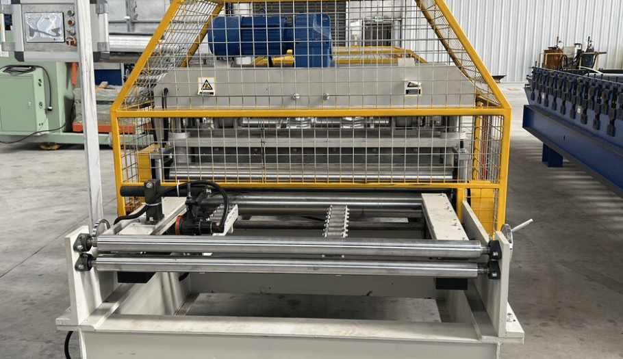 Máquina perfiladora de techos en Virginia, Estados Unidos