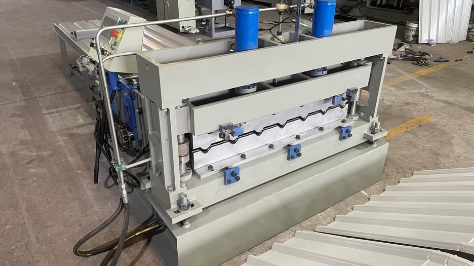 Roof Sheet Curving / Bending Machine | Beenew, Xiamen, China