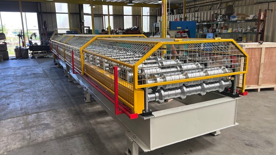 Máquina perfiladora de lámina para techos en EE. UU.