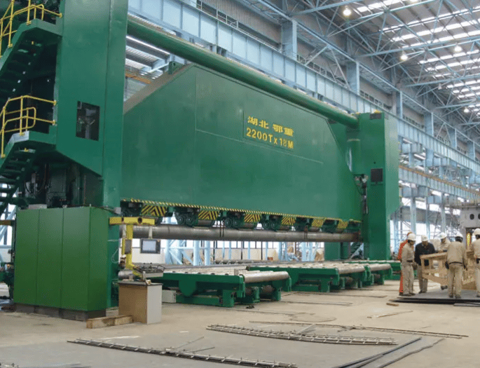 Ship Plate Bending Machine 1,000–2,200 t | EZHONG, Hubei, China