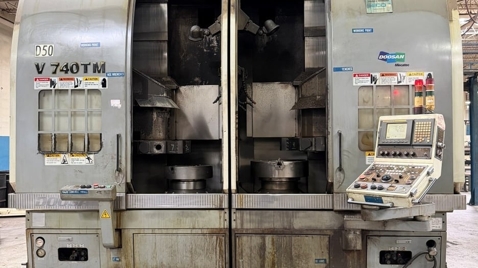 Centro de torneado vertical CNC de doble husillo Doosan V740TM usado | A.K. Machine Traders, Navi Mumbai, India