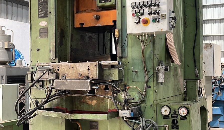 مكبس تشكيل بالطرق Komatsu MKN-300 مستعمل | A.K. Machine Traders، نافي مومباي، الهند