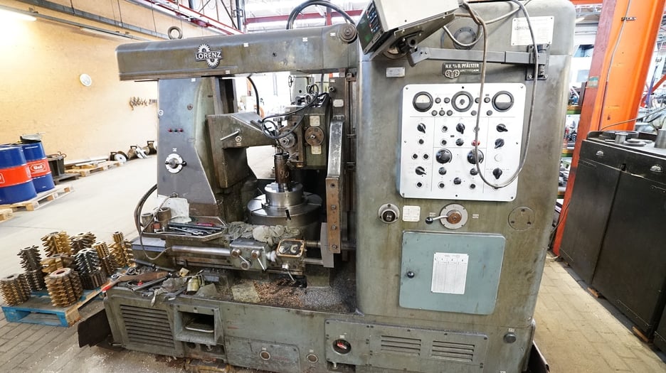 Used Lorenz F600 Gear Hobber | A.K. Machine Traders, Navi Mumbai, India