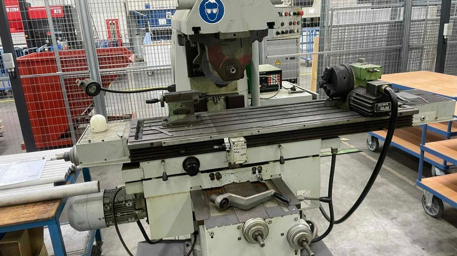 Used TOS Olomouc FGU 32 Universal Knee-Type Milling Machine | A.K. Machine Traders, Navi Mumbai, India