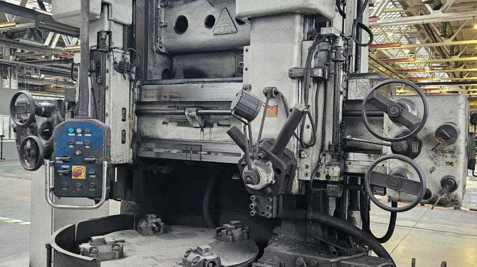 Used TOS SK 12 Vertical Turret Lathe | A.K. Machine Traders, Navi Mumbai, India