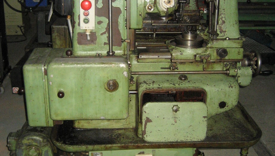 Used ZFWZ 250×2.5 Gear Hobbing Machine | A.K. Machine Traders, Navi Mumbai, India