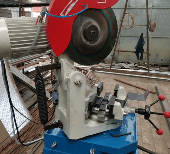 Máquina manual de corte de tubo VIGERT 330
