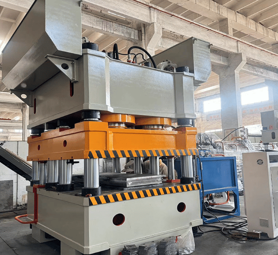 Máquina de gofrado de puertas Vigert 3600t de tres vigas y ocho columnas