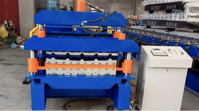 Roofing sheet roll forming machine United States