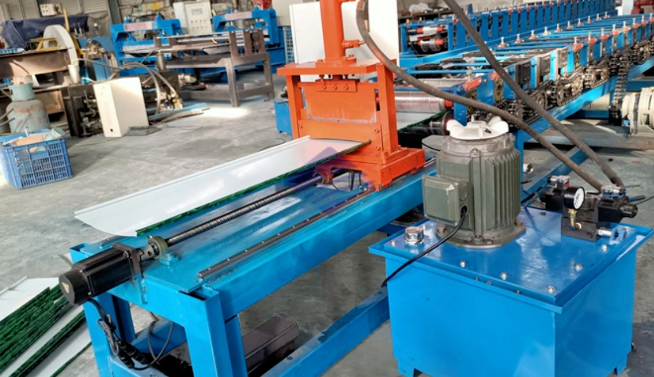 Customization and Flexibility with Roll Forming Machines