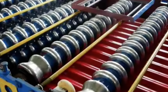 How corrugated roof sheet roll forming machines work​