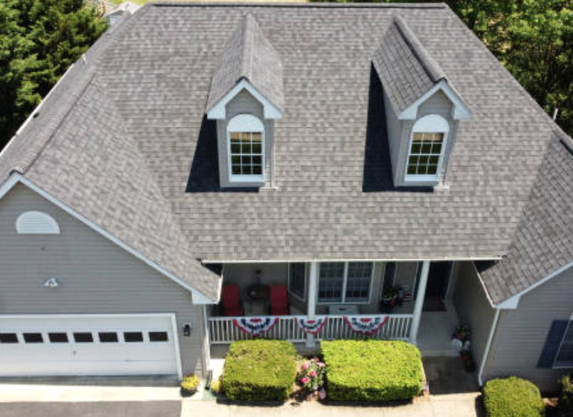 Metal Roofing vs. Asphalt Shingles: Which is Better for Your Home?