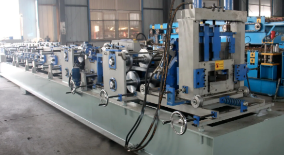 What are the Key Components of a High-Quality Roll Forming Machine?