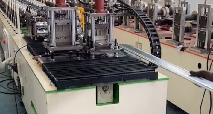 What is the Difference Between Single and Multi-Profile Roll Forming Machines?