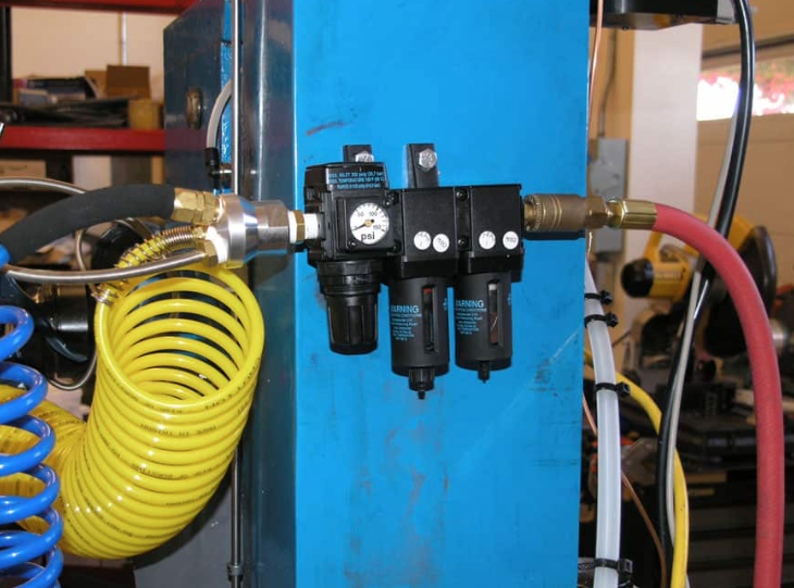 How to Set Up Compressed Air and Hydraulic Lines on Roll Forming Machines