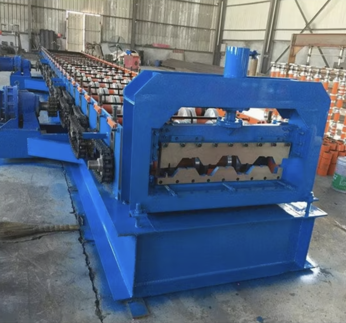 B deck metal roofing roll forming machine in the USA