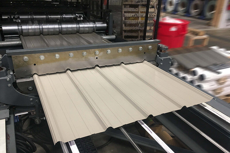 Bradbury Roof Panel With Flying Shear Machine In Kansas, USA