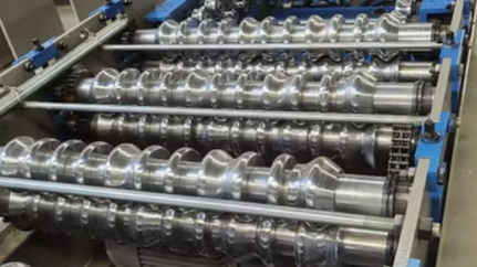 Corrugated Metal Roofing Roll Forming Machine – Algeria