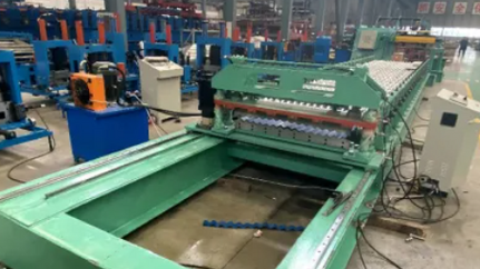 Corrugated Roof and Wall Panel Roll Forming Corrugated Roll Forming Machine in Botou City China