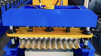 Corrugated roof panel roll forming machine in the USA