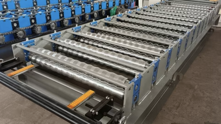 Corrugated roof sheet roll forming machine in the USA