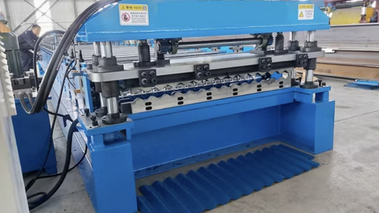 Corrugated roof sheet roll forming machine in Zimbabwe