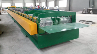 Corrugated Steel Decking Roll Forming Machine in Texas USA
