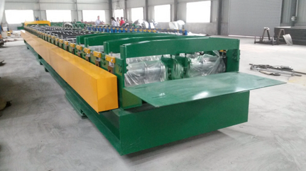 Corrugated Steel Decking Roll Forming Machine in Texas USA